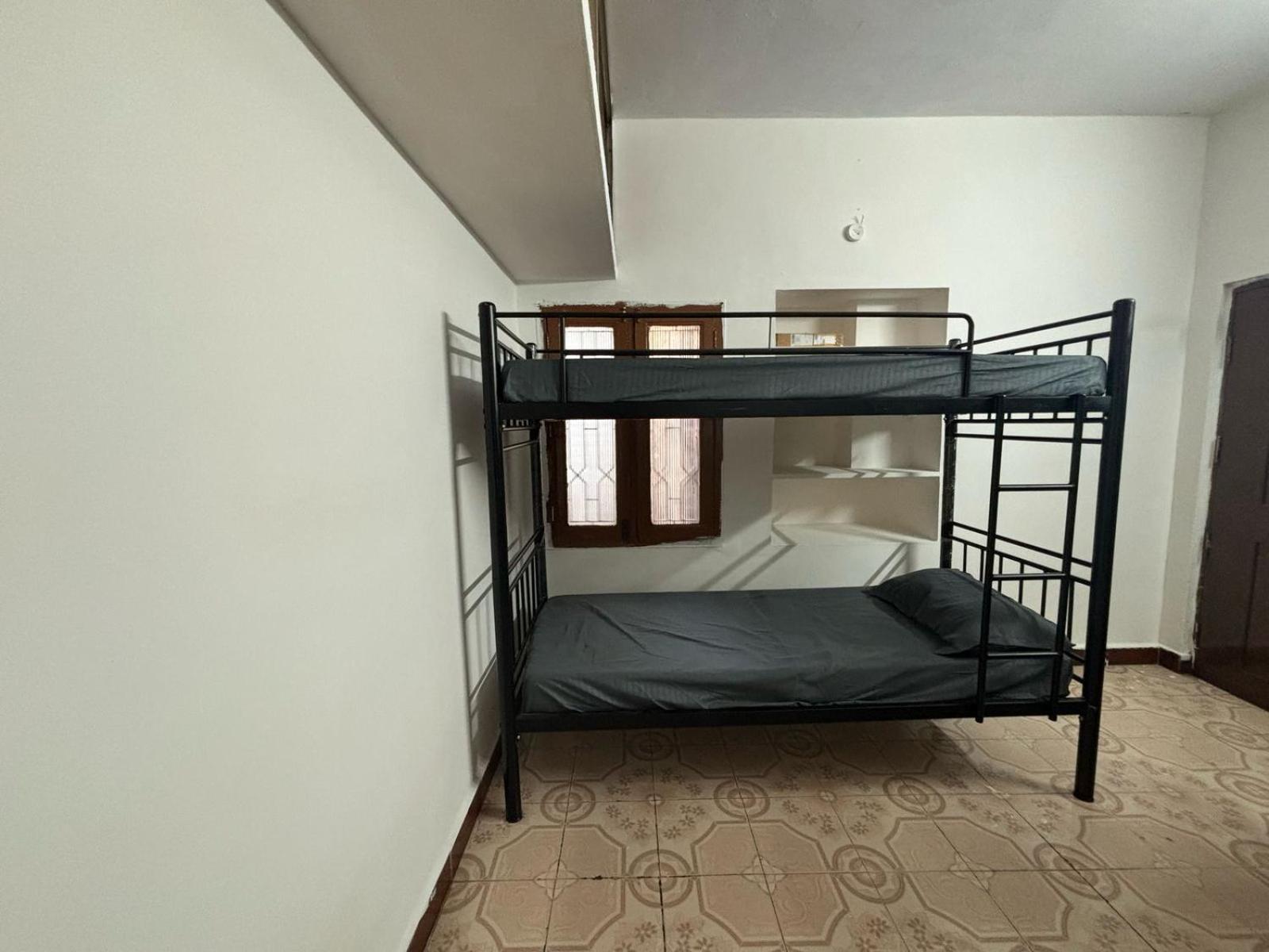 Hostel Madras Екстериор снимка