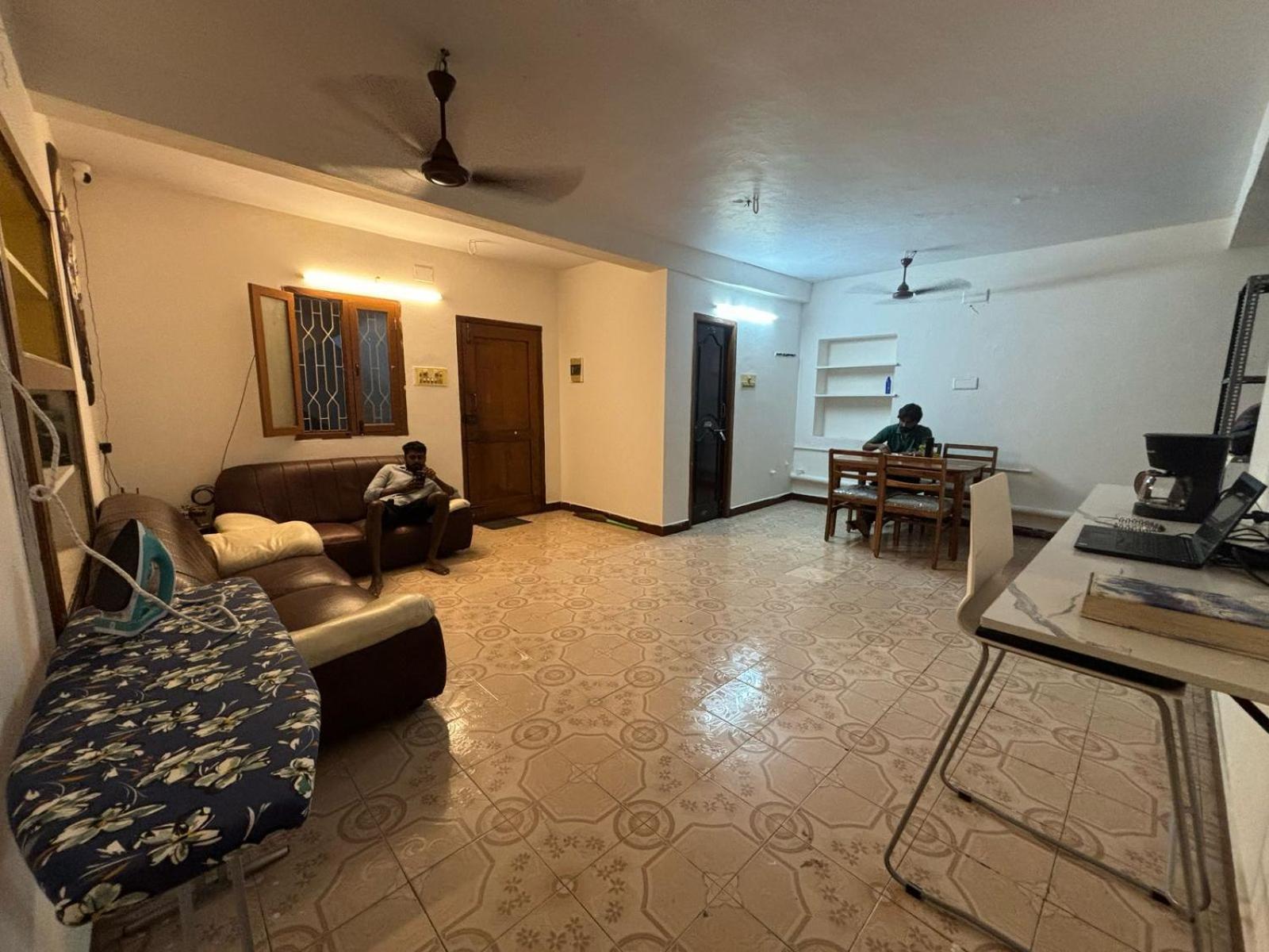 Hostel Madras Екстериор снимка